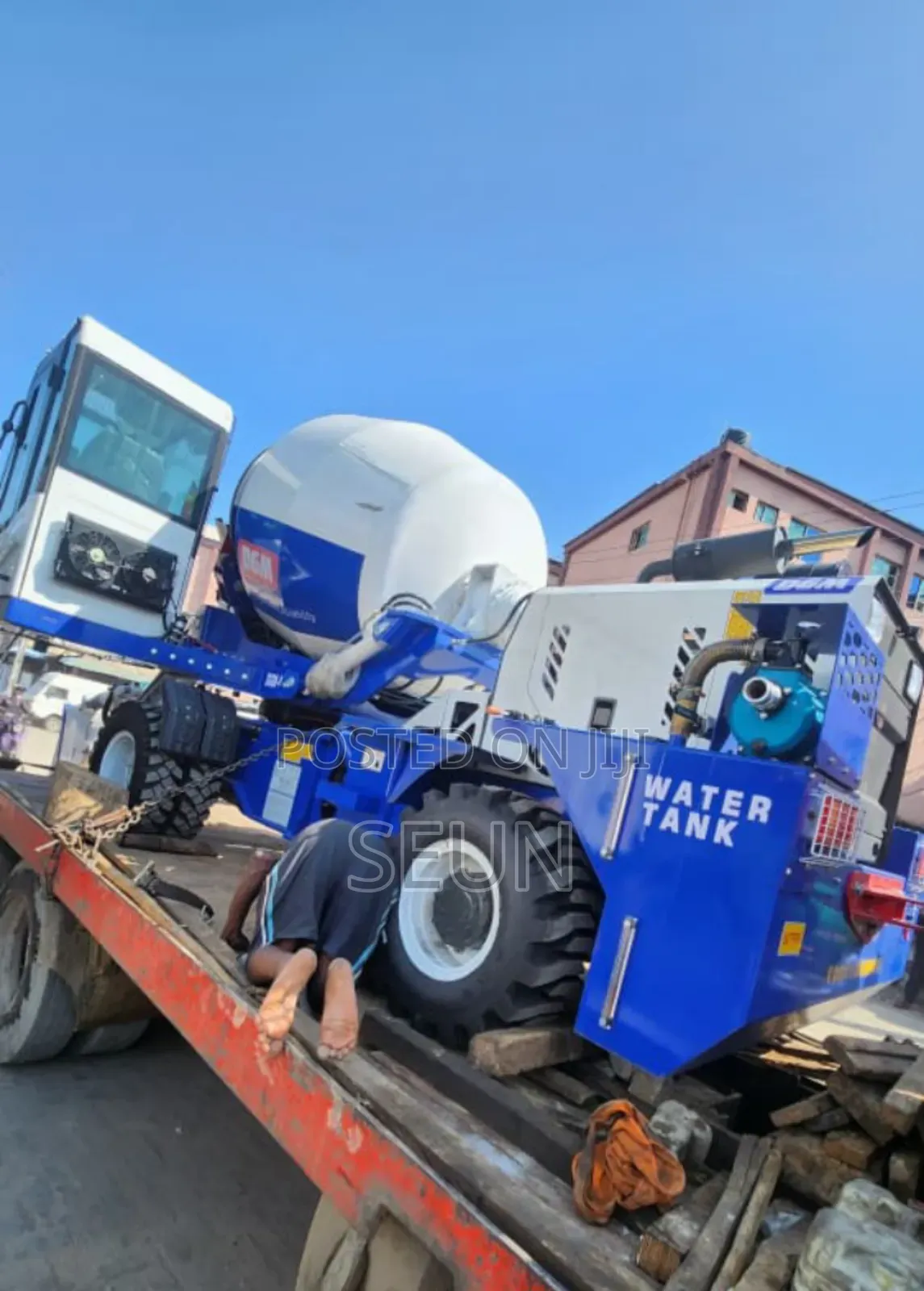 Concrete Mixer Self Loader 4 Cubic
