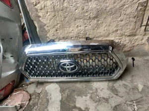 Toyota Front Grill Tacoma 2017