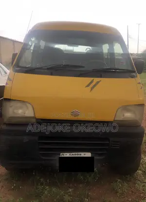Suzuki Every 2010 Yellow