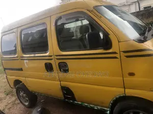 Suzuki Every 2010 Yellow
