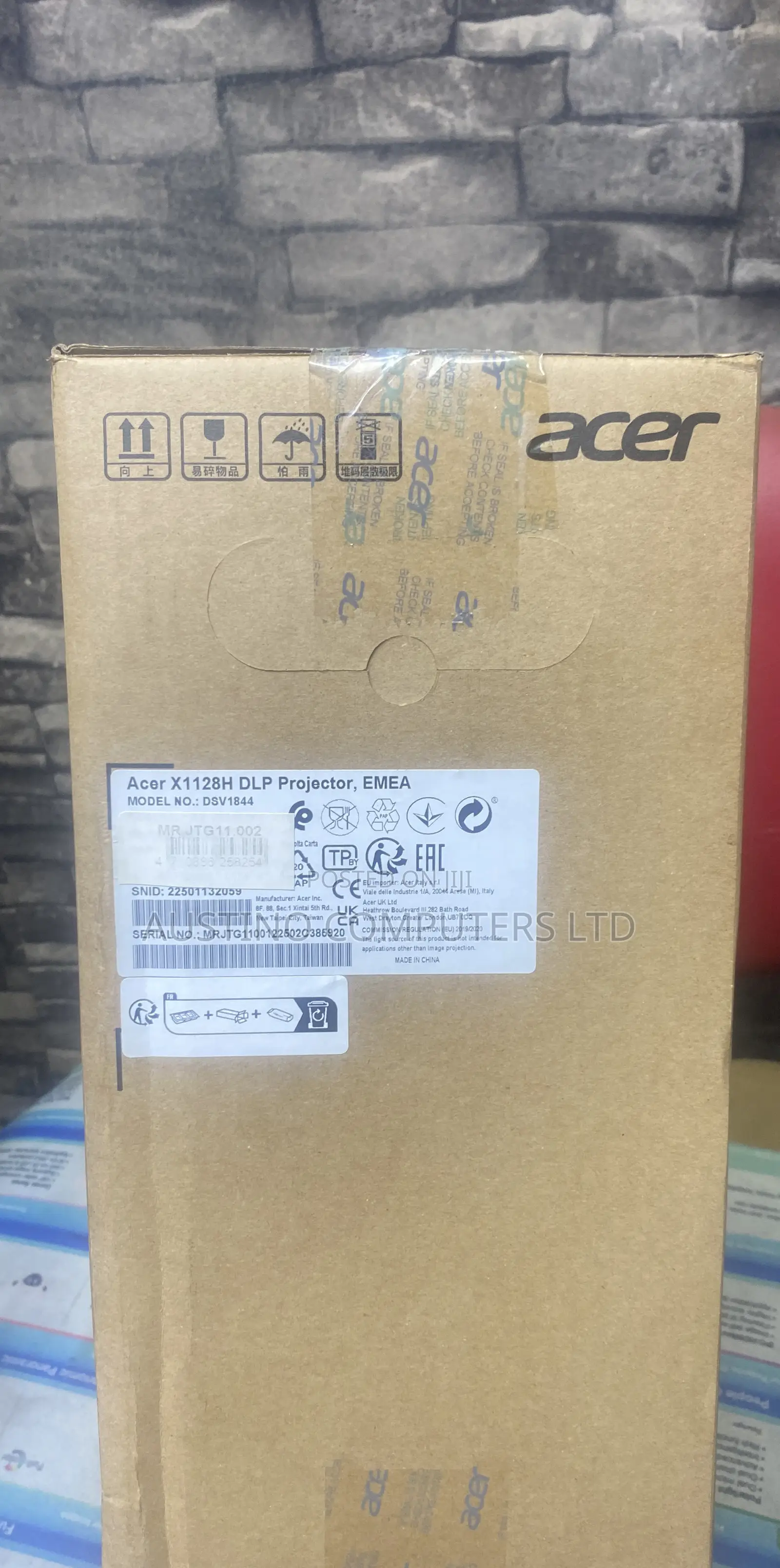 4800lumens Acer Projector