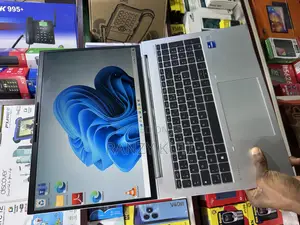 Laptop HP EliteBook 860 G9 16GB Intel Core I7 SSD 512GB