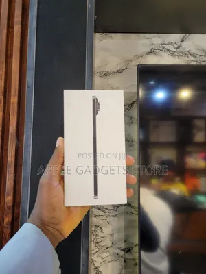 New Apple iPhone Air 256 GB
