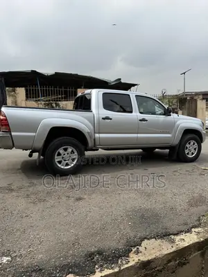 Toyota Tacoma 2013 Silver
