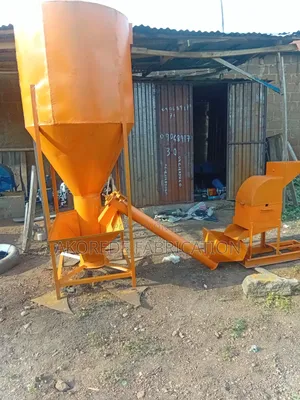Feed Mill With Crusher and Conveyor