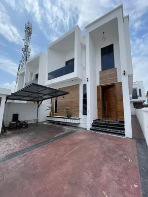 Furnished 5bdrm Duplex in Chevron for sale