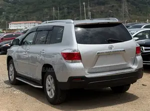 Toyota Highlander 2012 Silver