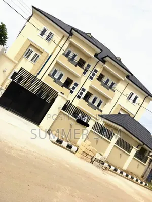 2bdrm Block of Flats in Osongama Estate, Uyo for sale