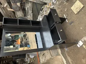 Portable Vanity Table