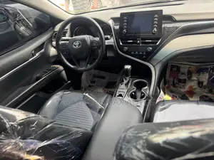 Toyota Camry SE 2021 Black