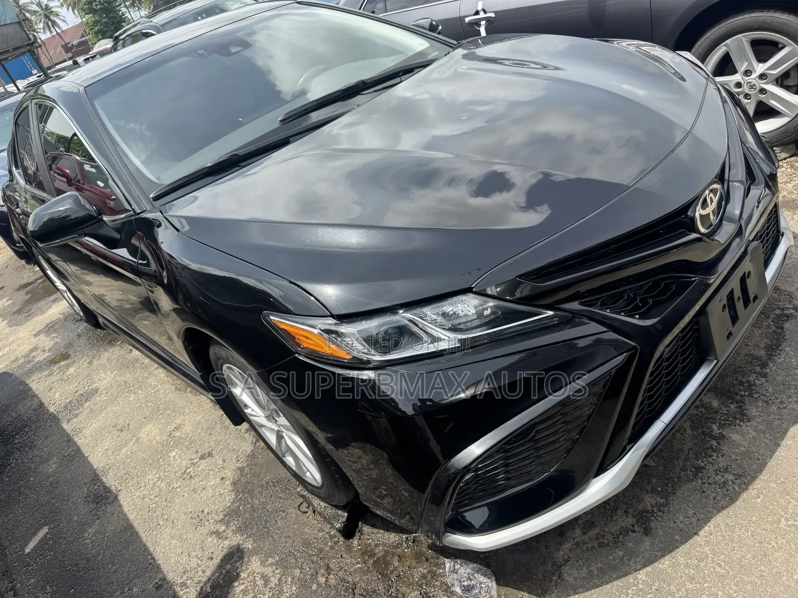 Toyota Camry SE 2021 Black