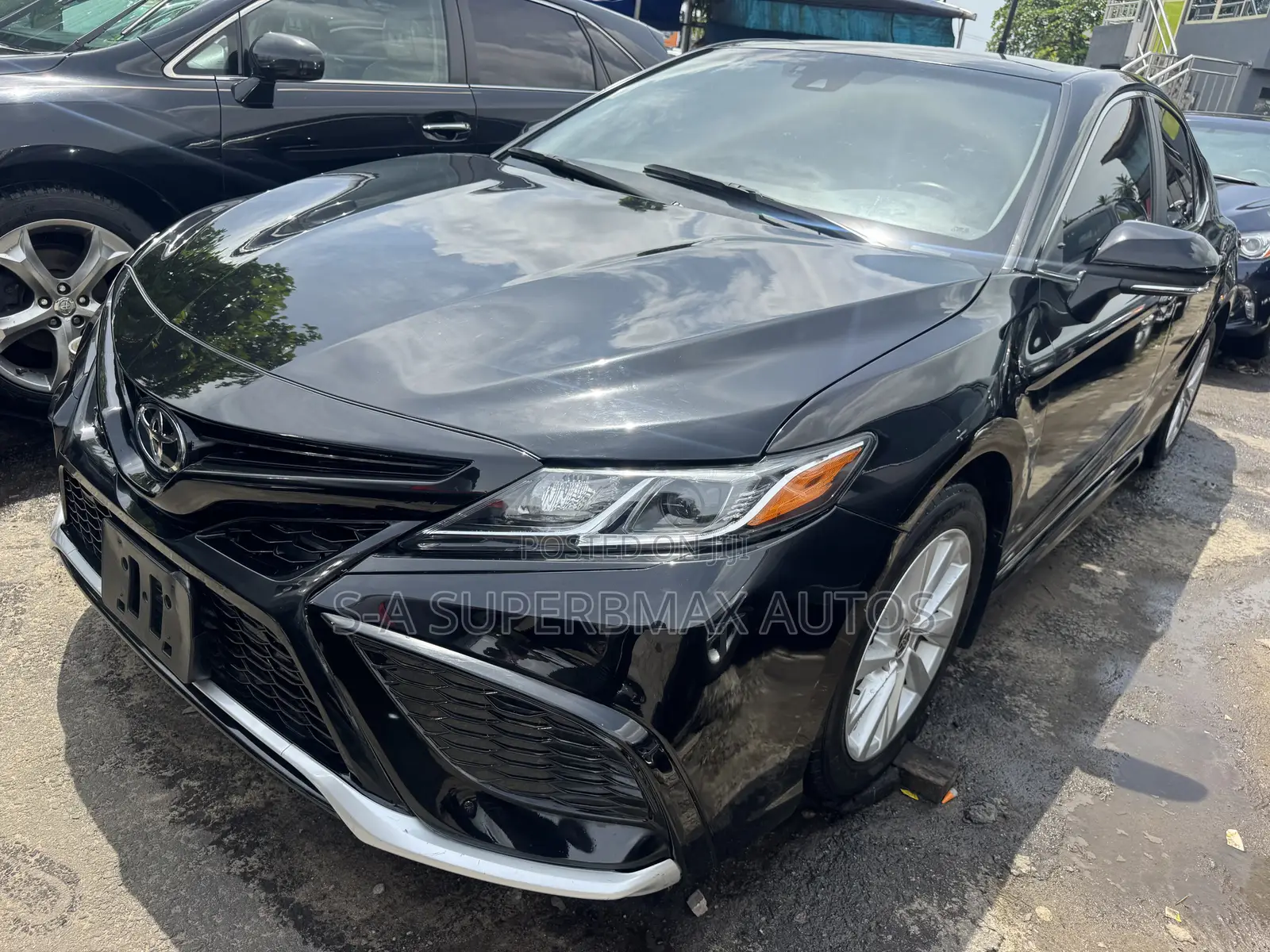 Toyota Camry SE 2021 Black