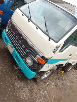 Toyota Dyna 100 Old Model Petrol