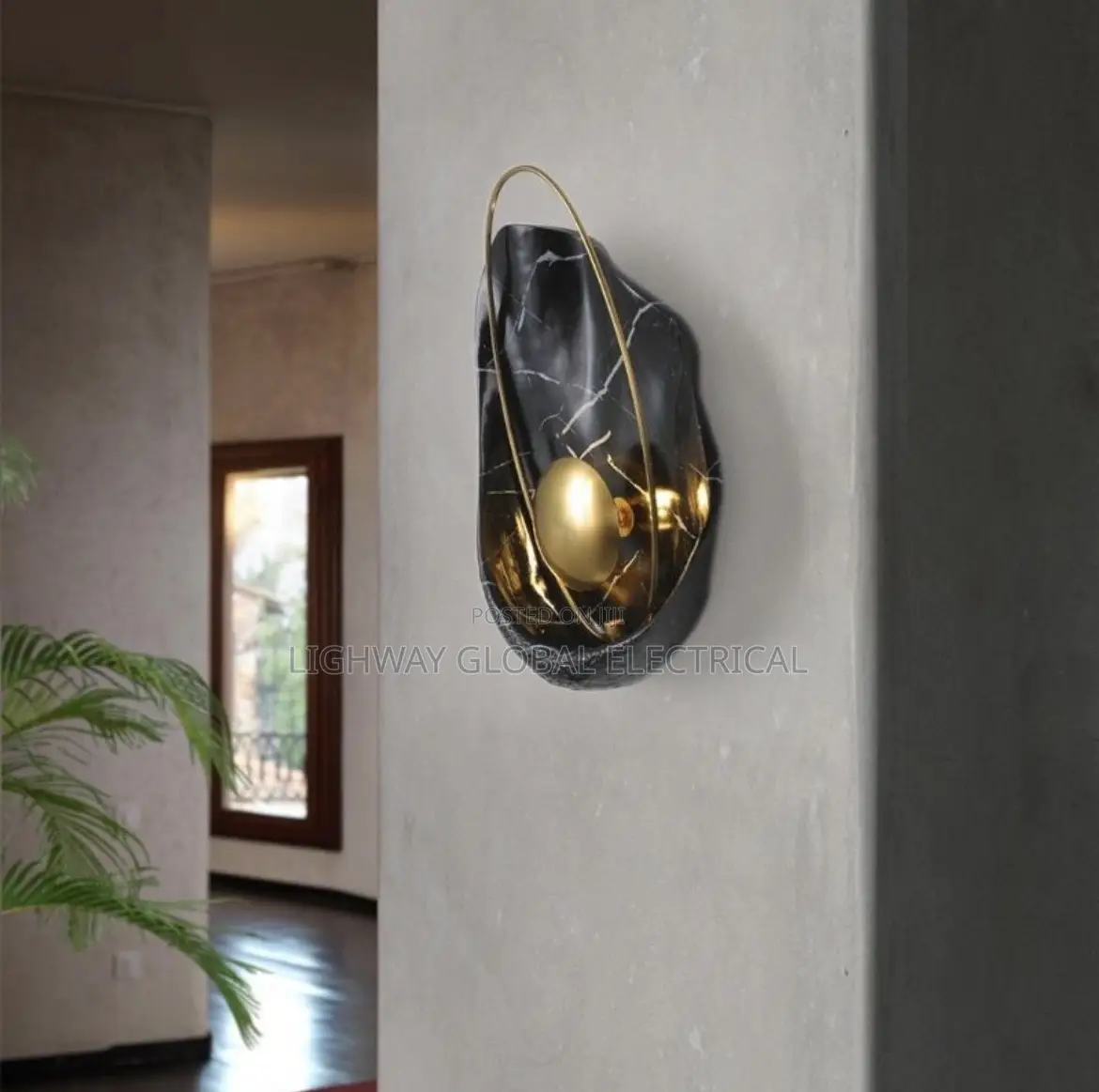 Modern Creative Resin Shell Wall Light