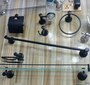 High Quality Complete Set of Black Accessories