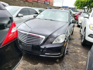 Mercedes-Benz E350 Base 4Matic Sedan AWD (3.5L 6cyl 7A) 2013 Black