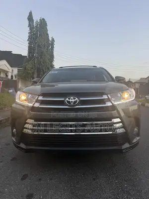 Toyota Highlander XLE 4dr SUV AWD (3.5L 6cyl 6A) 2014 Green