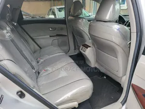Toyota Venza V6 AWD 2011 Silver