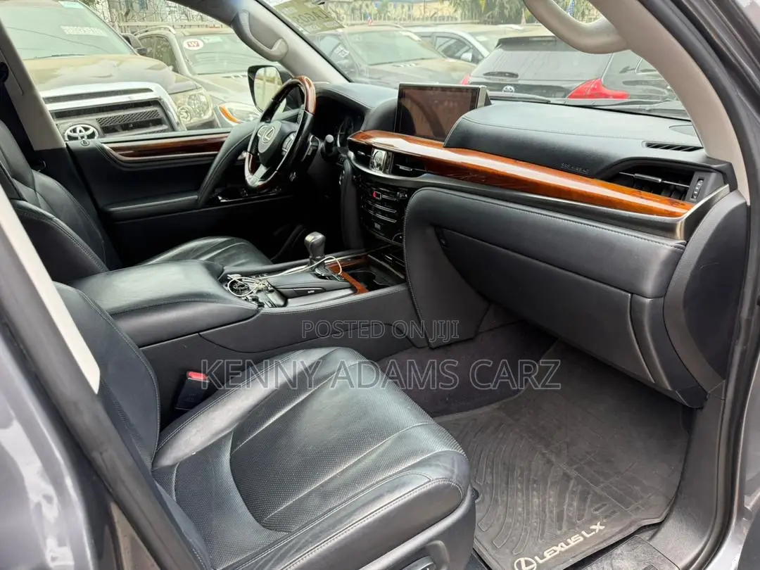 Lexus LX 2017 Gray