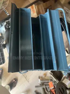 Cantilever Tool Box