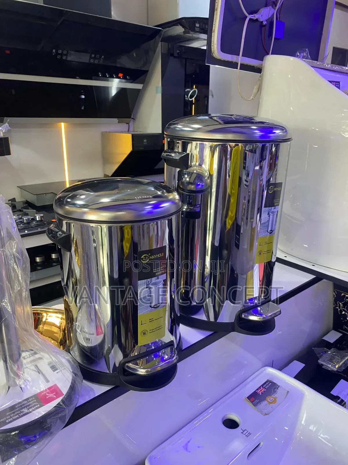 12 Litres Stainless Dustbin