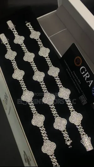 Moissanite Diamond Vca Bracelet 