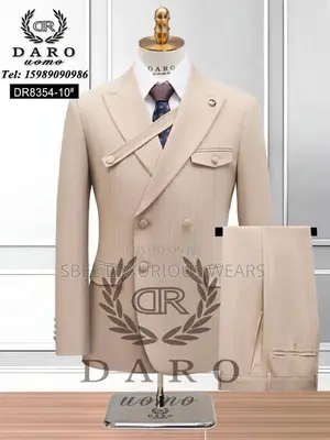 Daro Stripe Double Breasted Suit