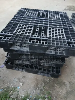 Black Europe Pallets