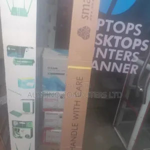 Smaat Projector Screen 72 by 72