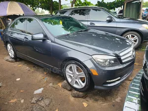 Mercedes-Benz C300 Sport 4Matic Sedan AWD (3.0L 6cyl 7A) 2011 Gray