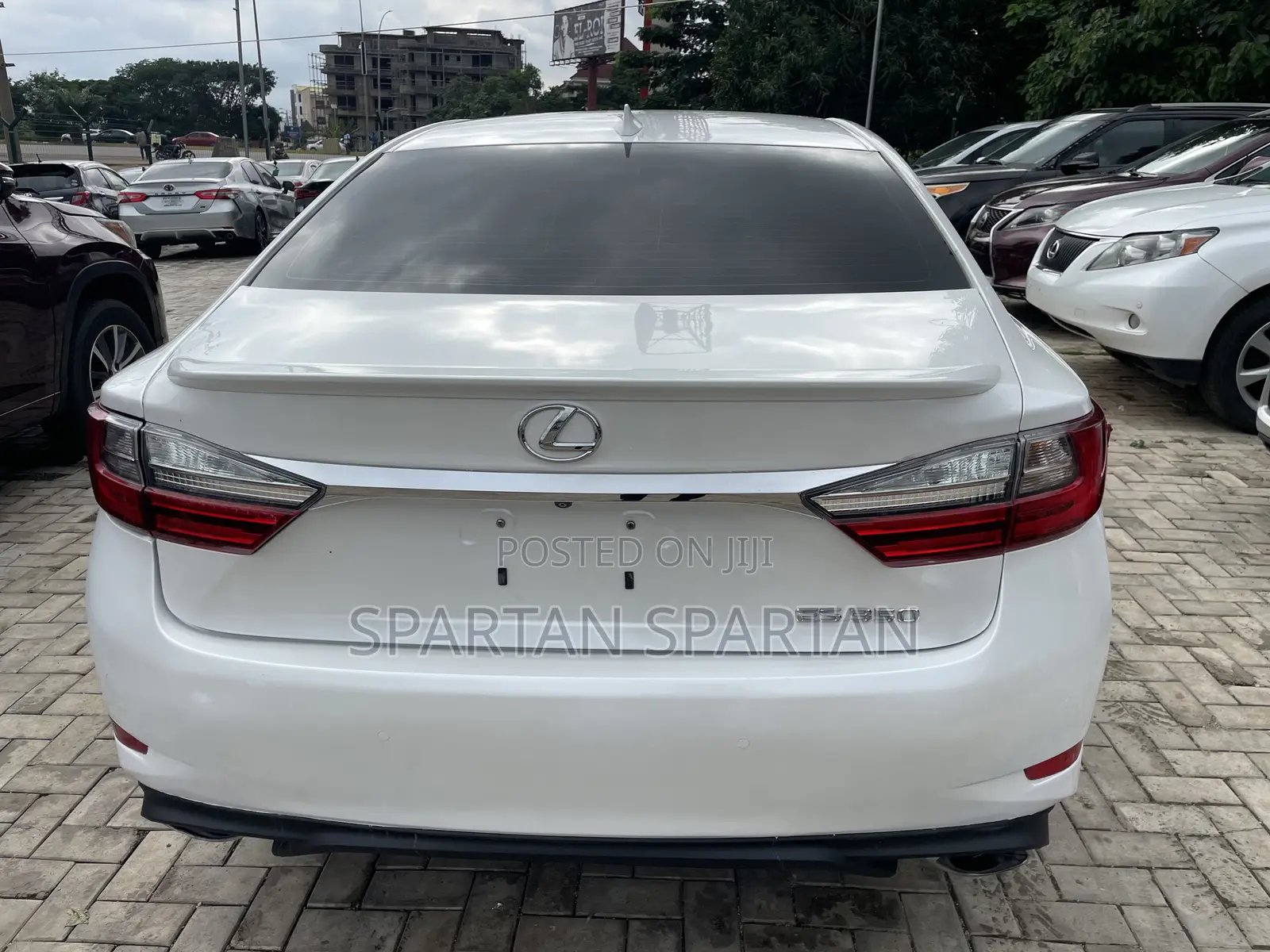 Lexus ES 2017 White