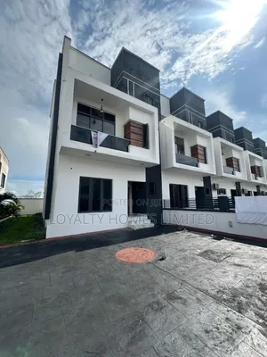 Furnished 5bdrm Townhouse/Terrace in Lekki for sale