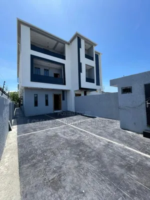 Furnished 4bdrm Duplex in Lekki Phase 1 for sale