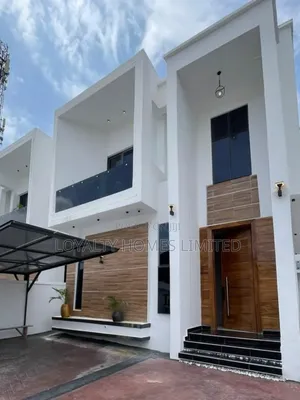 Furnished 5bdrm Duplex in Chevron for sale