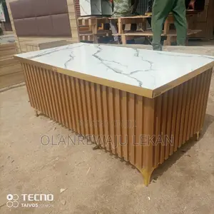 Standard Modern Center Table