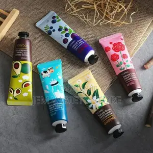 Hand Moisturizing Lotion With Vitamin E for Dry Cracked Hands