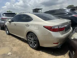 Lexus ES 2015 Gold