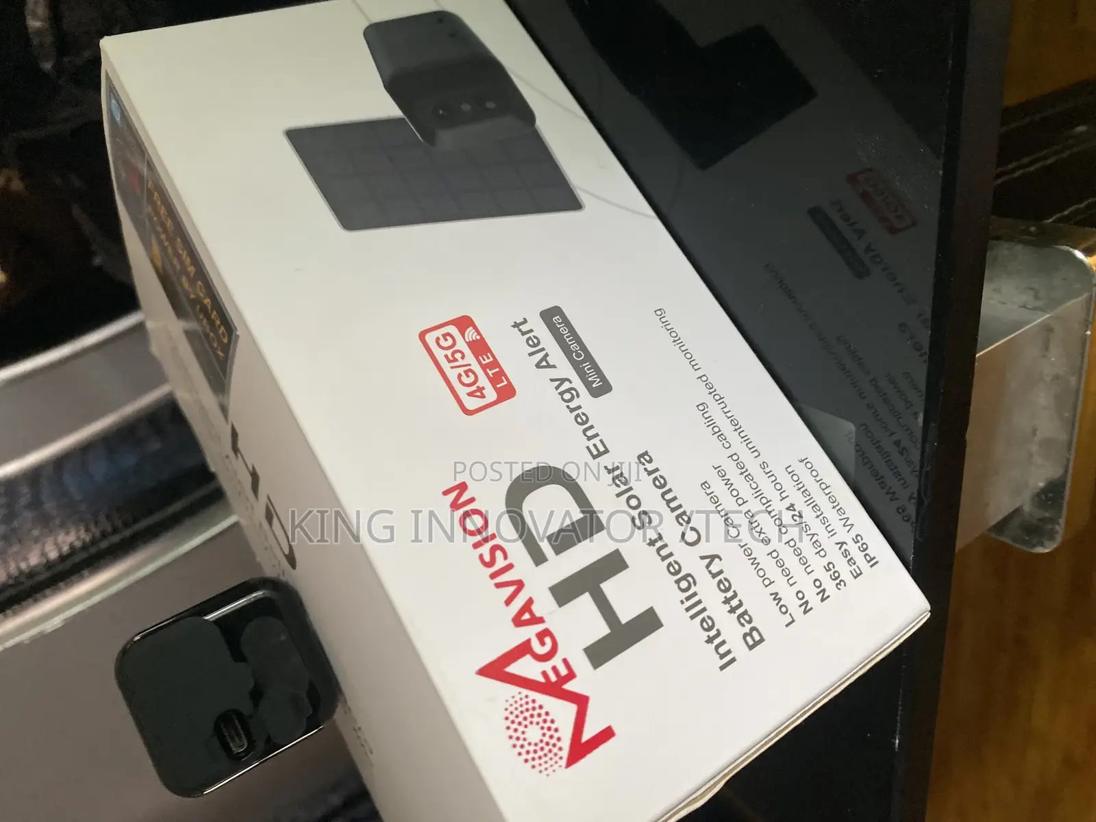Intelligent Solar Energy Alert Battery Spy Camera