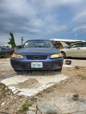 Toyota Camry LE 4dr Sedan (2.2L 4cyl 4A) 2000 Blue