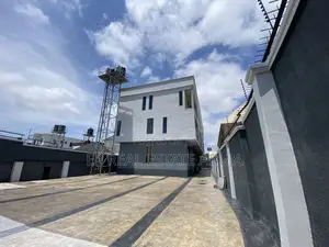 4bdrm Townhouse/Terrace in Apo Resettlement for sale