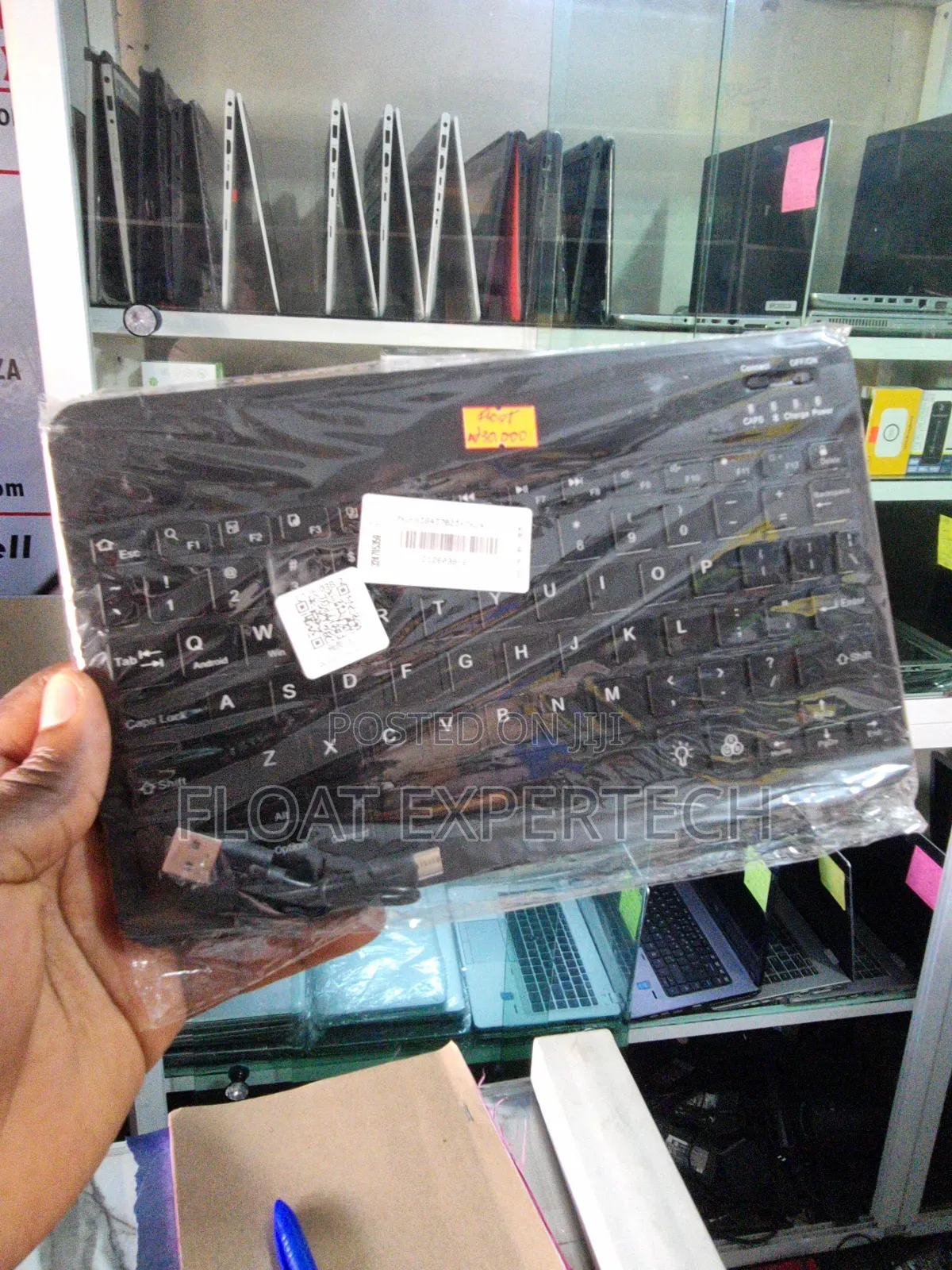 Wireless Keyboard With Light