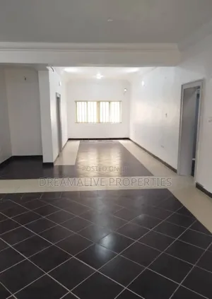 2bdrm Apartment in Wuse 2 for rent