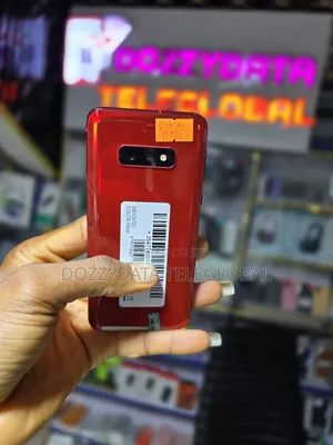 Samsung Galaxy S10e 128 GB Red