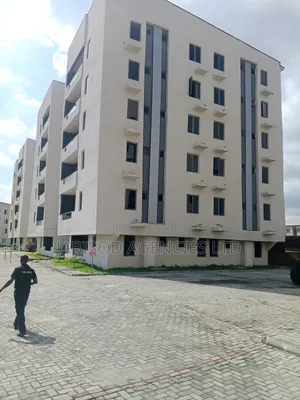 2bdrm Block of Flats in Greater Lagos County, Ogunlana for sale
