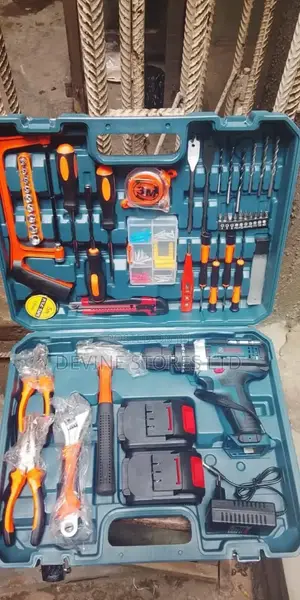 Complete Bosch Cordless Screw Machine