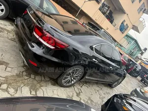 Lexus LS 2013 Blue