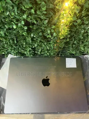Laptop Apple MacBook Pro 2021 M1 64GB Apple M1 Pro SSD 2T