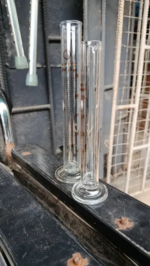Glass Measuring Cylinders