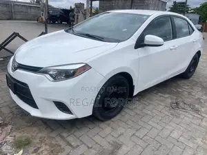 Toyota Corolla 2015 White