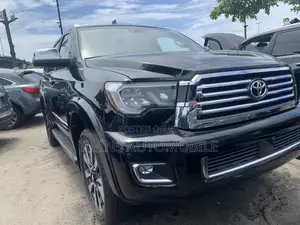 Toyota Sequoia Platinum 2022 Black